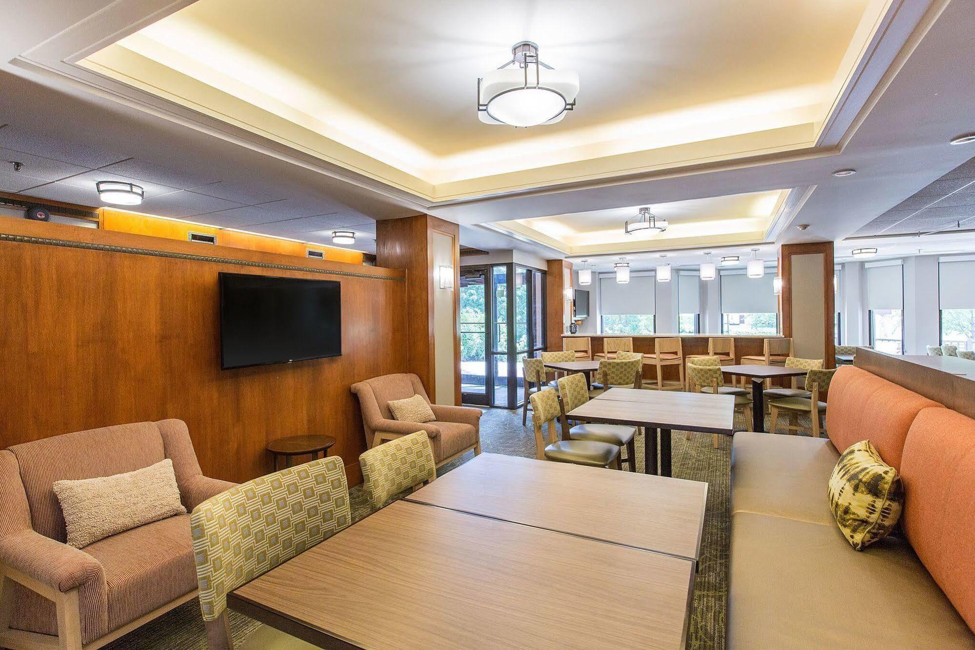 Hampton Inn Lancaster Eksteriør billede
